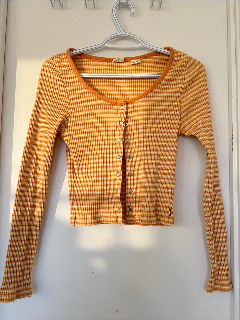 Levi's Yellow & White Ribbed Button-Front Long Sleeve Top